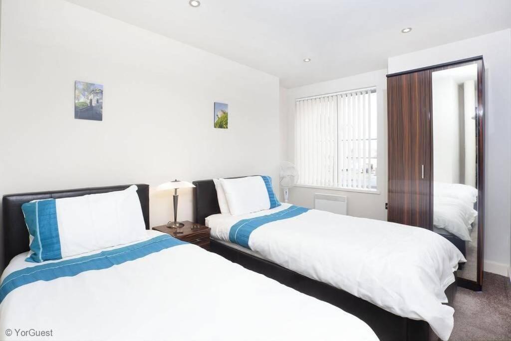 Apartment 12 Popeshead Court 요크 외부 사진