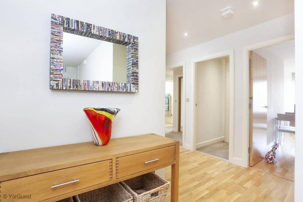 Apartment 12 Popeshead Court 요크 외부 사진